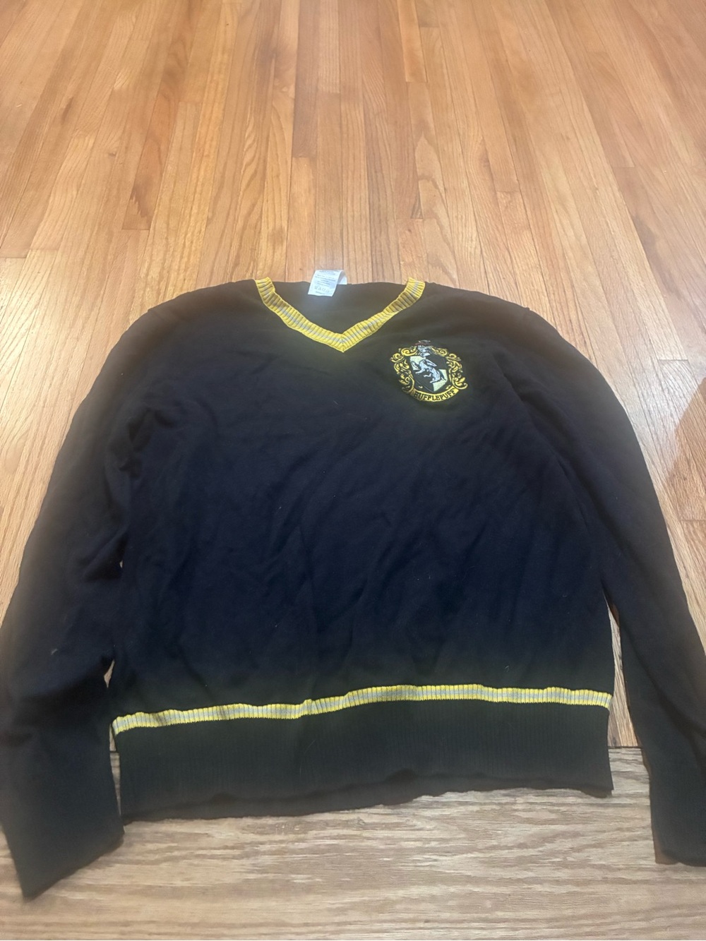 Harry Potter hufflepuff Black and Yellow V-Neck Sweater with Crest - women's med